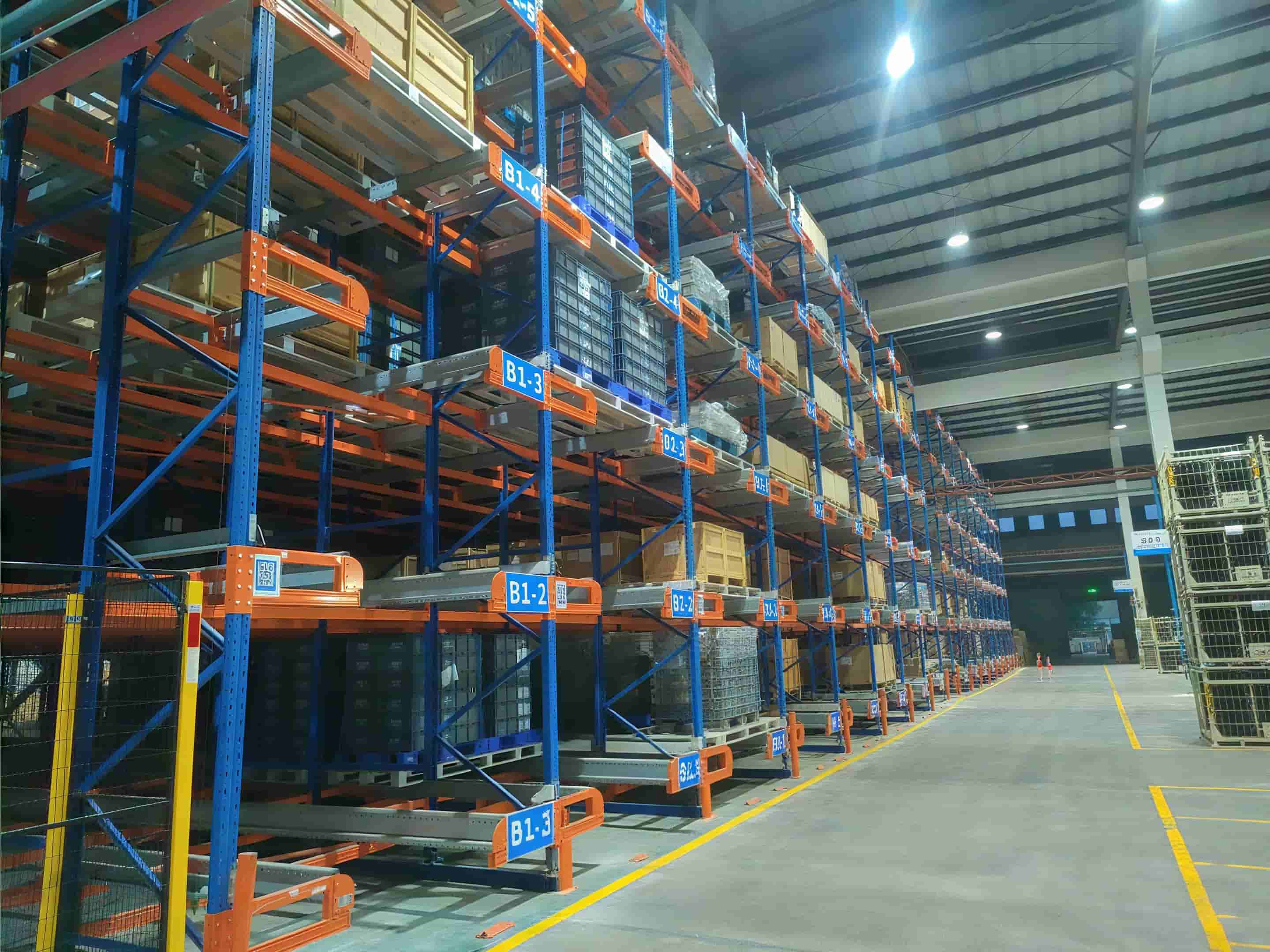 Sistemas de racks industriales para almacenes Sistemas de racks industriales para almacenes